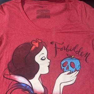Snow White Graphic Tee